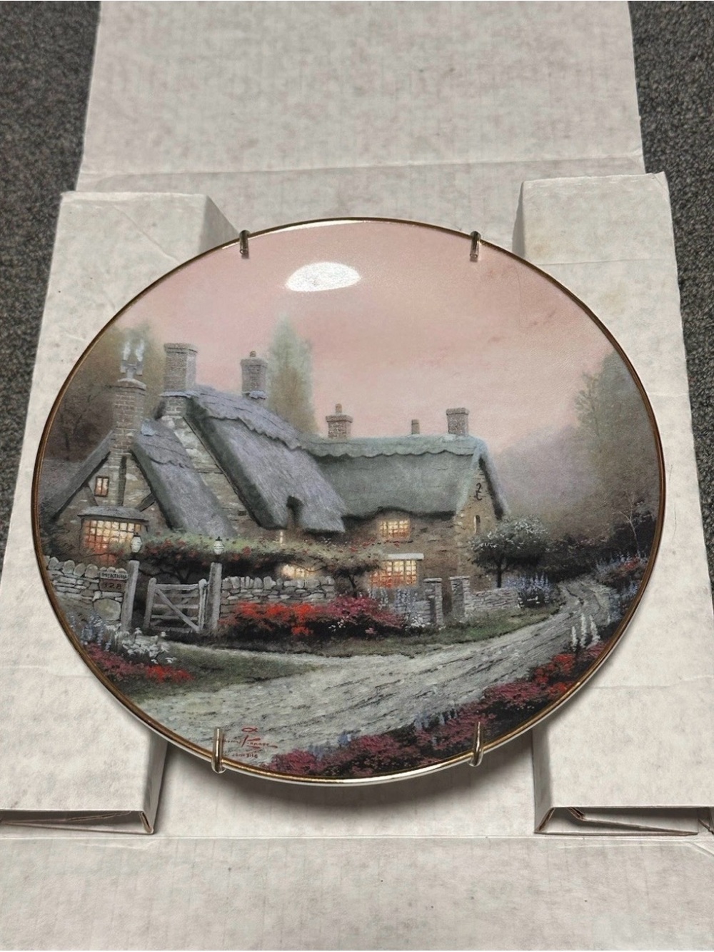 Thomas Kinkade Limited Edition “McKenna's Cottage” Collectors Plate 1992 Knowles